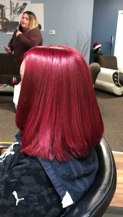 https://cdn.salonspotlight.com/photos/O0B0T028u0RLcRw2Sz6e/f75d392d-dae4-442e-92e0-43f46cd2307e_720x720