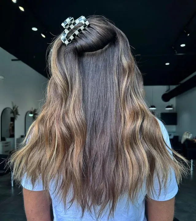 https://cdn.salonspotlight.com/photos/O5rxzDZPVnJjLseKKuxN/890b504e-1023-4e17-9bf5-9475958d57f2_720x720
