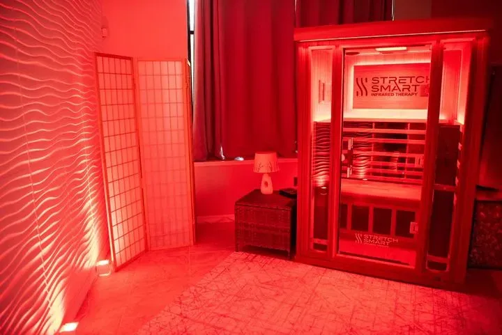 https://cdn.salonspotlight.com/photos/O6EvjusweuRmyrGNOr5j/95808a6b-a198-44c9-9a73-0efec29efba5_720x720