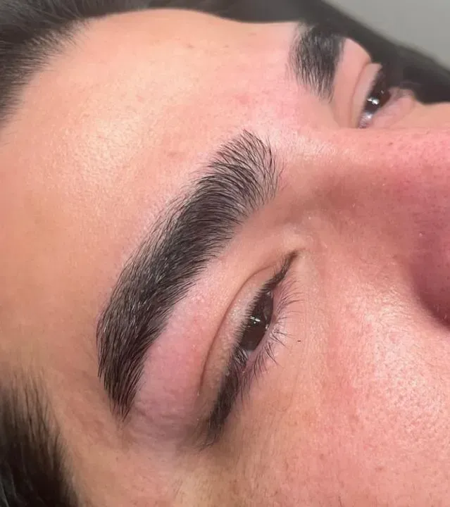 https://cdn.salonspotlight.com/photos/O6y4Cd3klc0w3MV2i0eE/9c0fa1a5-32b3-4166-9594-8b9371f7d9ad_720x720