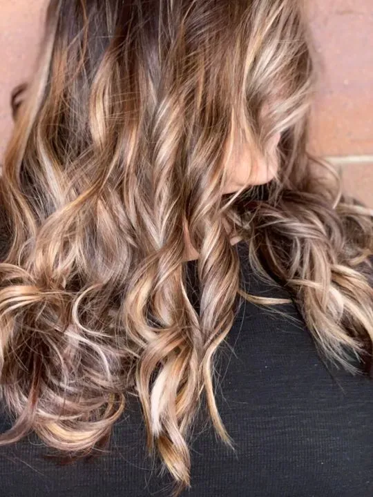 https://cdn.salonspotlight.com/photos/O7nTYw36K6LuxrkNpPAz/65400c61-7569-40e3-9e2a-cf9da0359599_720x720