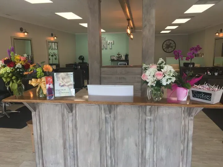https://cdn.salonspotlight.com/photos/OA4HQebqDHiNGjpO4uAI/5528505e-35f0-4dd3-af43-329a01470330_720x720