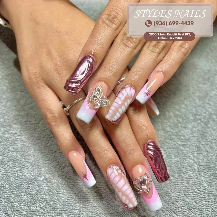 https://cdn.salonspotlight.com/photos/OBWTfoQGteEiWcjhloaX/3bf2f275-9007-461d-908a-7b8061889e73_720x720
