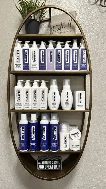 https://cdn.salonspotlight.com/photos/OIJKF8KGpEermxR8ZPTG/a930458f-d13e-413c-8d9d-8a2a8b6b74aa_720x720