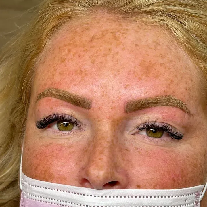 https://cdn.salonspotlight.com/photos/ORuCXHBPpsZoNBvSU6rx/356ba498-68c4-4e67-bd00-607b5800aa46_720x720
