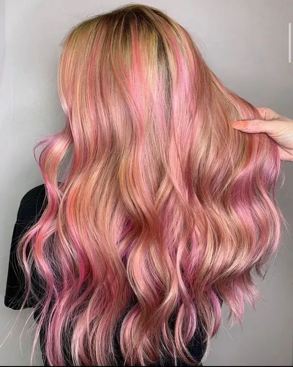 https://cdn.salonspotlight.com/photos/OSpv64fbQ2e451ngqjOl/42f90c8e-589c-439f-8635-661e670558d9_720x720