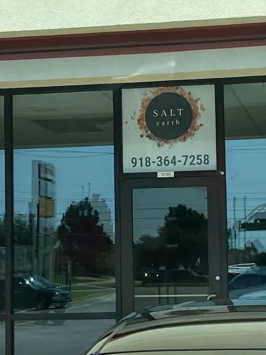 https://cdn.salonspotlight.com/photos/OWcE1HV28dkNuXXfy9Ge/b944d94e-fd62-4747-9f9f-ec208f1962e3_720x720