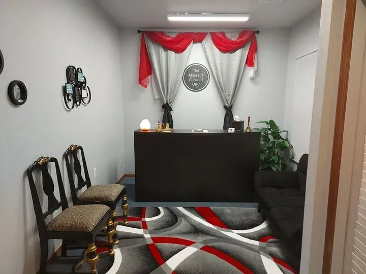 https://cdn.salonspotlight.com/photos/Odqm3rzyBdegGQSl2AuD/4c1f7423-f1dc-42e1-b14b-5566c53f9a6c_720x720