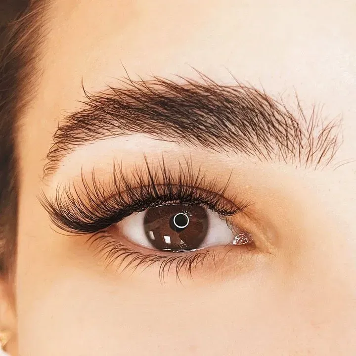 https://cdn.salonspotlight.com/photos/Oekcd6d5P9Fk4HAV9TqW/f9eedf72-e87b-4857-865a-aeba48e610f1_720x720
