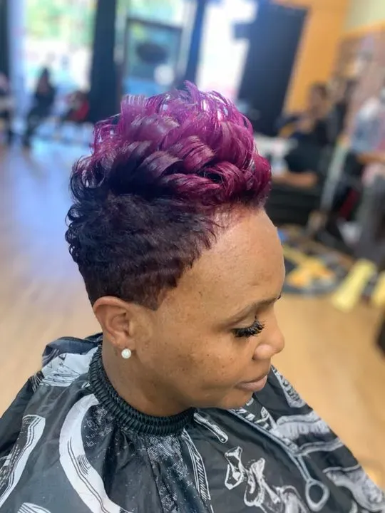 https://cdn.salonspotlight.com/photos/Ol8otpVlkjboX9nrEsfq/297851c1-054e-4722-a9ef-64d151d76df1_720x720