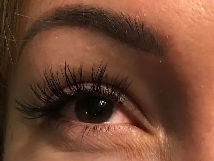https://cdn.salonspotlight.com/photos/Omd7K2pNJT2GftCzGyuH/0798522d-ca99-479f-b349-1b3989c1327c_720x720