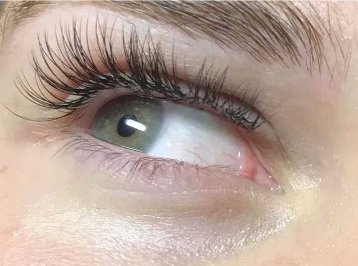 https://cdn.salonspotlight.com/photos/Omd7K2pNJT2GftCzGyuH/2e1d445a-ebc1-4c04-9407-e02b8761ca8d_720x720