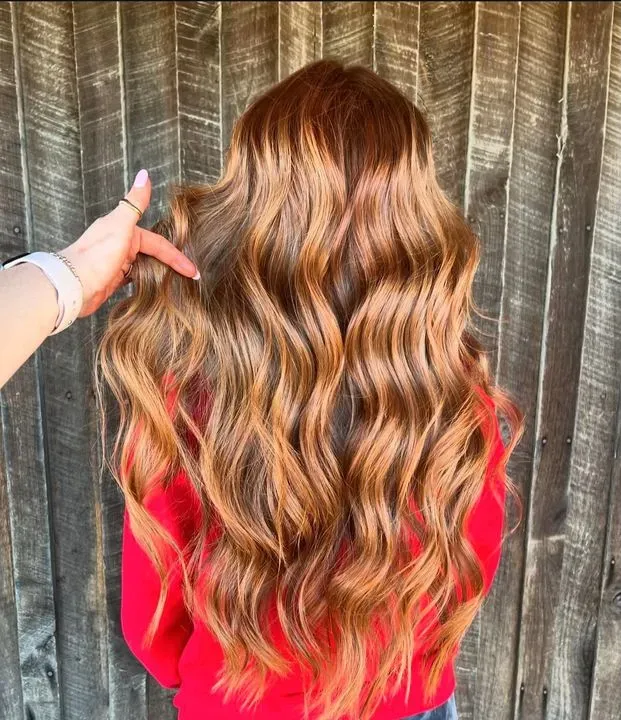 https://cdn.salonspotlight.com/photos/OoQ8E6F3NfLtDap6mtMY/5510a042-9ece-467b-8341-8d544536dfad_720x720