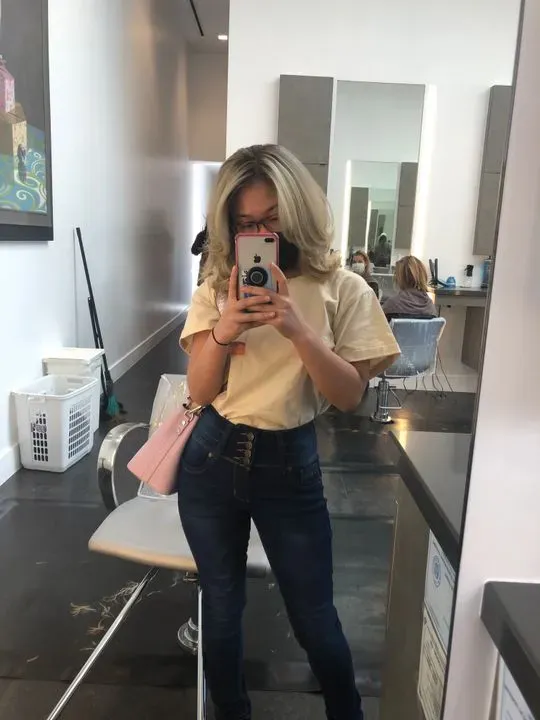 https://cdn.salonspotlight.com/photos/Or9HFEOAreNOhXy9se4n/951f007f-82f5-4d79-8500-1b327ab96195_720x720