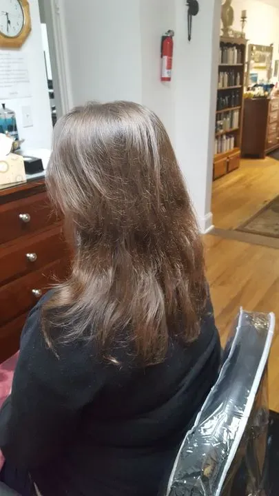 https://cdn.salonspotlight.com/photos/OtBOueXXUEnzW4O8eoJz/261a4b5a-ae75-4a02-b262-9fd534969d5c_720x720