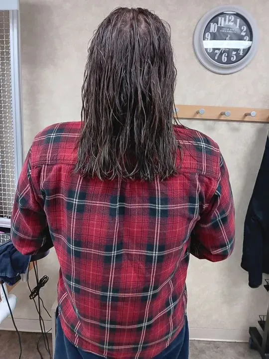 https://cdn.salonspotlight.com/photos/OtBmqUXAJ5SM9r3pgNVC/6c3b7fa9-8461-473d-b591-d98d11fe19da_720x720