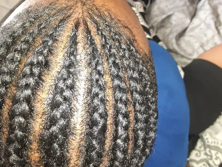 https://cdn.salonspotlight.com/photos/OwbDtCCBwQhZ86WMjcmC/6308841c-4527-43ea-bdbd-aa546930ff99_720x720