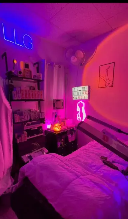https://cdn.salonspotlight.com/photos/PZpcca74b0WvPa4SGvKY/dbc15914-9a31-488f-b8b0-37143be70430_720x720