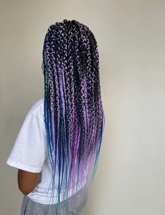 https://cdn.salonspotlight.com/photos/PhBP1yjgtNvlfoSf2sv4/e11d48cb-0d32-46b9-85d6-0fc0e544cb3c_720x720