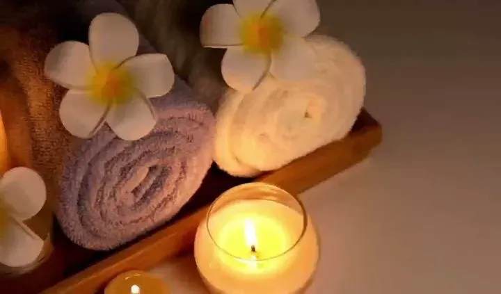https://cdn.salonspotlight.com/photos/Plt0wQxnMzpHBTMw4gq4/e7c965f4-2e58-4726-a4ba-34c056932c23_720x720