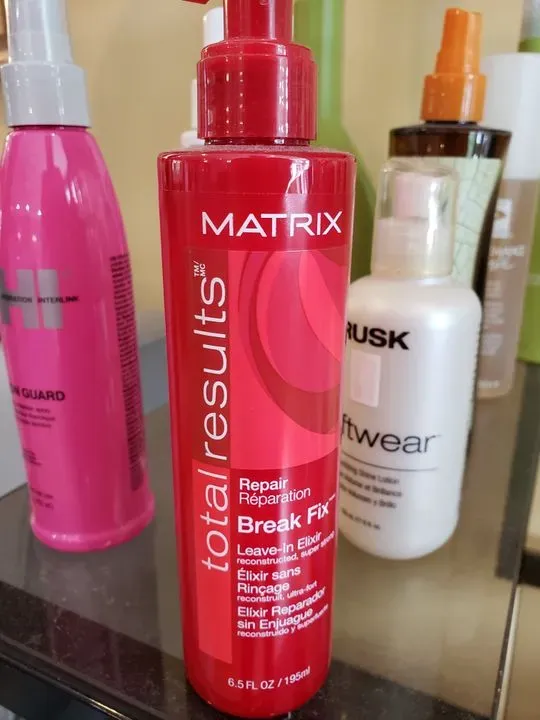 https://cdn.salonspotlight.com/photos/PsvwZFRTRkeZCTKgQ20r/37c53630-531a-4351-9107-b8080e29df58_720x720