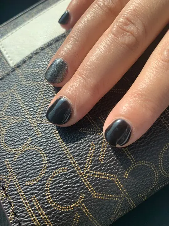 https://cdn.salonspotlight.com/photos/PyoU3d3ZSN3lwYQPWytw/842595f3-31d1-47ab-9d97-c6602327ffe7_720x720