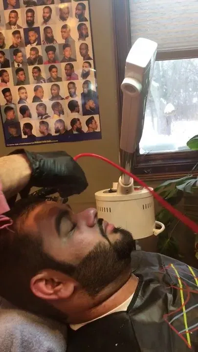 https://cdn.salonspotlight.com/photos/Q1Rvf2cn7UYo1pbdGxJk/904fa5ac-bb4e-4e83-95f4-937d8e66b811_720x720