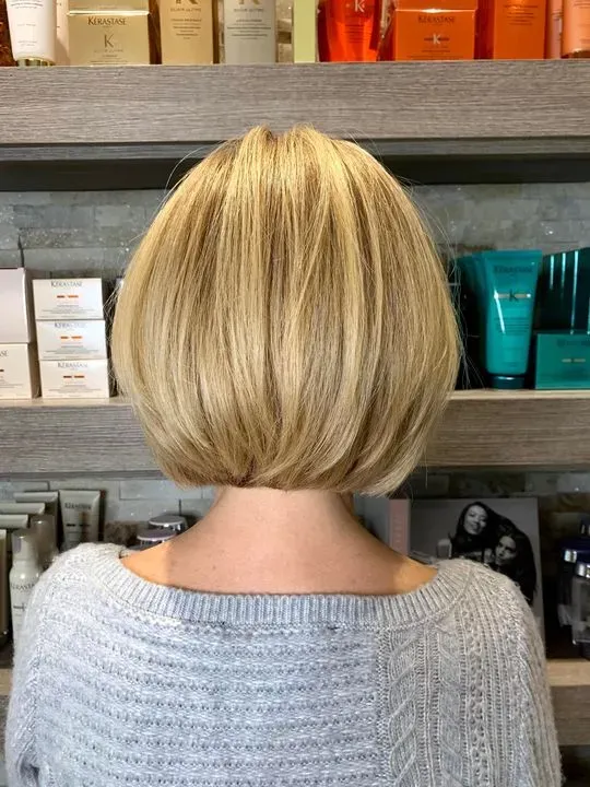 https://cdn.salonspotlight.com/photos/Q2AXtzpckwLTLqr4Cn8z/af1a7041-459a-4cba-845b-9cd2199bc2cd_720x720