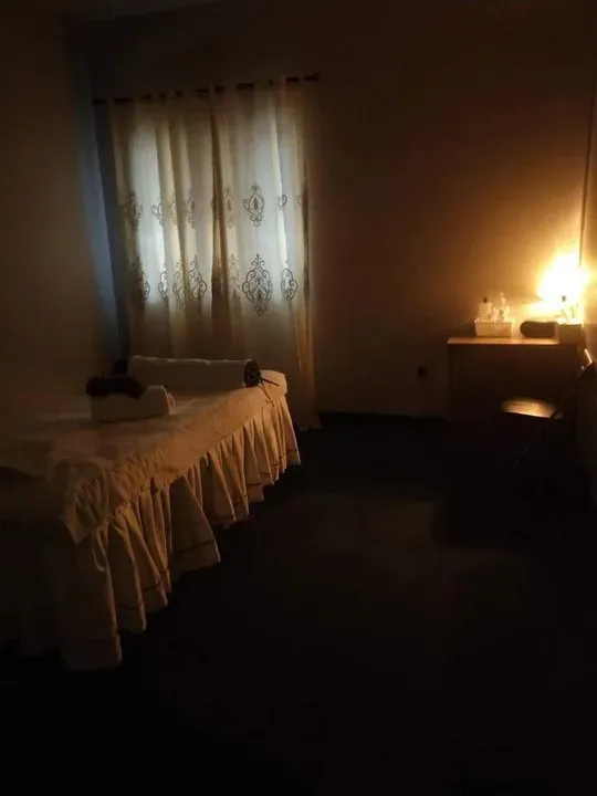 https://cdn.salonspotlight.com/photos/Q62Kmji2ewPEBdo0pvMv/b367f426-9228-4c0b-8d30-1c7a4ef6ff9c_720x720
