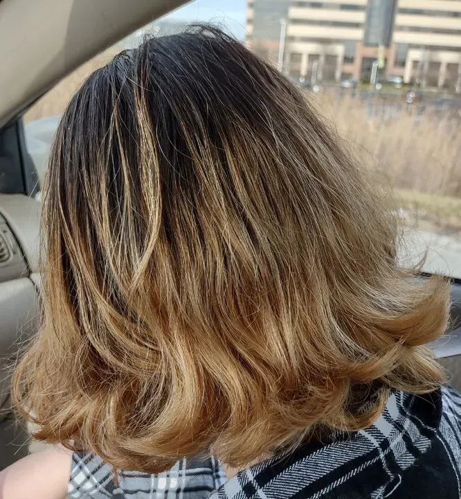 https://cdn.salonspotlight.com/photos/Q9x8LCfpFghhAMqTTVRM/087bb28e-2b64-40a4-bd41-323724bfb72b_720x720
