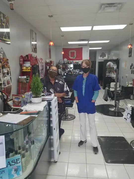 https://cdn.salonspotlight.com/photos/Q9x8LCfpFghhAMqTTVRM/14fd8639-f696-4bb3-ad00-0e20836ccef6_720x720