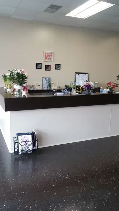 https://cdn.salonspotlight.com/photos/QAmzWHJedK04M6zC7zwp/fbc4b680-22ee-4e8a-95dd-4b9818e9874c_720x720