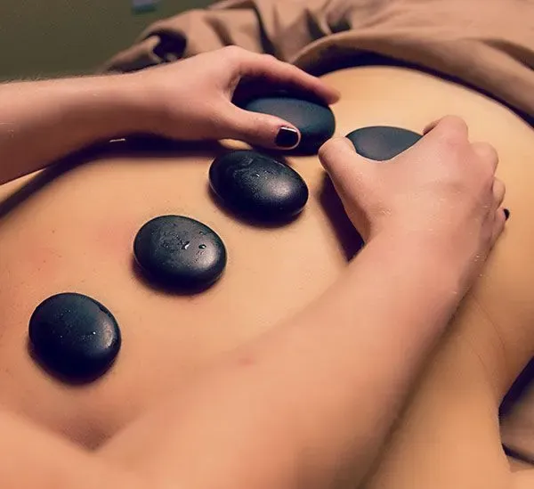 https://cdn.salonspotlight.com/photos/QDfZYtZj2jX0e2r2stOD/ba021e12-4cad-4aa2-95f2-a540684eb946_720x720