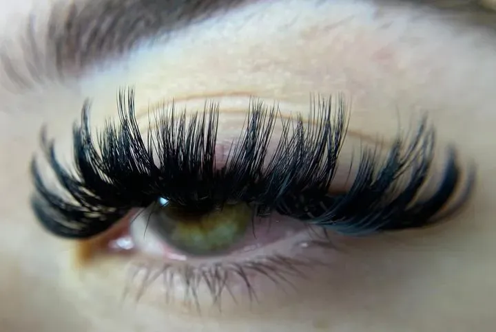 https://cdn.salonspotlight.com/photos/QGFLHlAESjxCgmBISP6s/147374dd-e00d-4c22-b713-d2f1692b4036_720x720