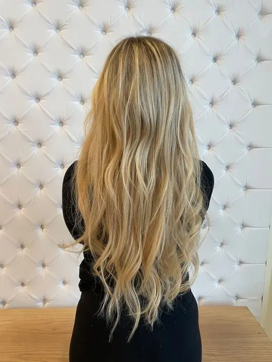 https://cdn.salonspotlight.com/photos/QVgpT2j3VCywuhCG4uVv/81800a46-0c4d-4f49-b545-996c45715dc0_720x720