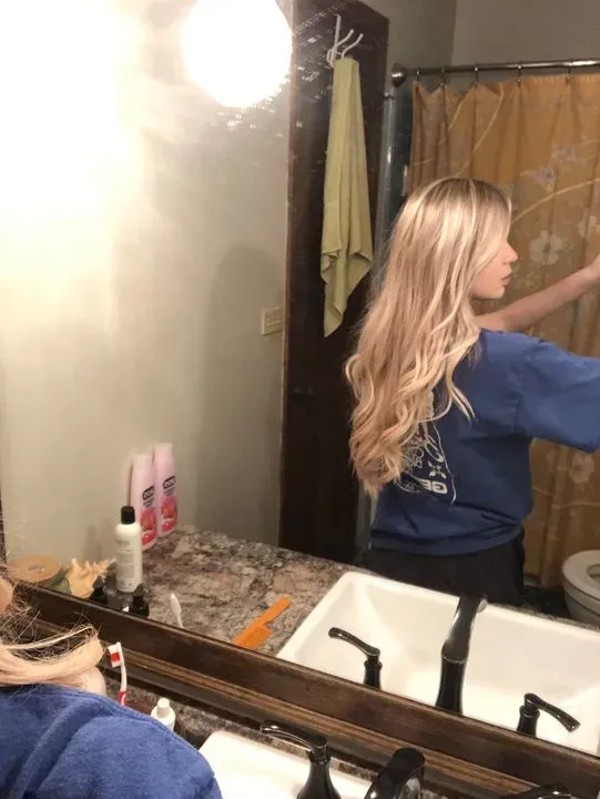 https://cdn.salonspotlight.com/photos/QXmiHCTEvzx8wSlM2sQb/f8699805-3b88-4c5c-b88b-c687c0ccf4a3_720x720