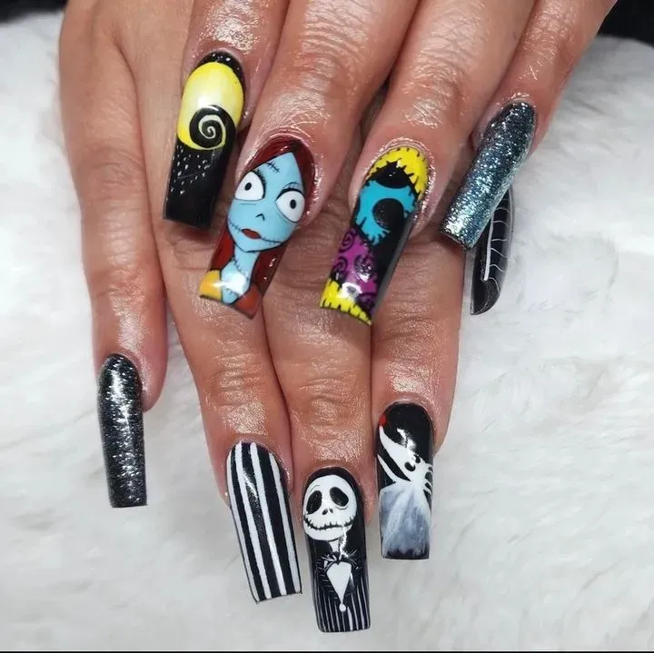 https://cdn.salonspotlight.com/photos/QYAVIyceg0rTzbuFgxvE/45ff5688-4c8e-48a2-99ef-9cd9ee4f6bf9_720x720