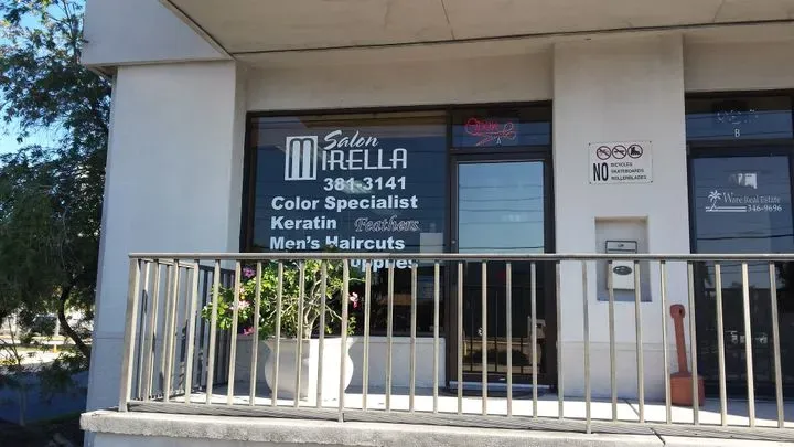 https://cdn.salonspotlight.com/photos/QZMW42ZcGij5LFiJmUJV/aab9b21a-d75a-4a9e-acf4-361801470b56_720x720
