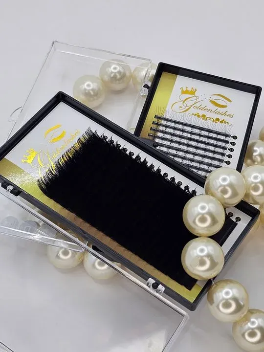 https://cdn.salonspotlight.com/photos/QZQQiW5fmOvW3YVeWMDb/dcebd4b9-cf4f-464c-9532-8fce75a5b015_720x720
