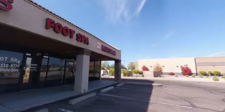 https://cdn.salonspotlight.com/photos/QcR91xKSP1twzUUNfijc/03613c98-d534-4131-8ce4-1eb30244a1c3_720x720