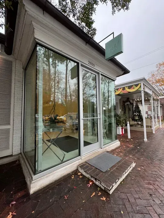 https://cdn.salonspotlight.com/photos/QjYwWDsNPamjugVT3iL4/cb317d86-c968-44c4-89fd-324957c0d63c_720x720