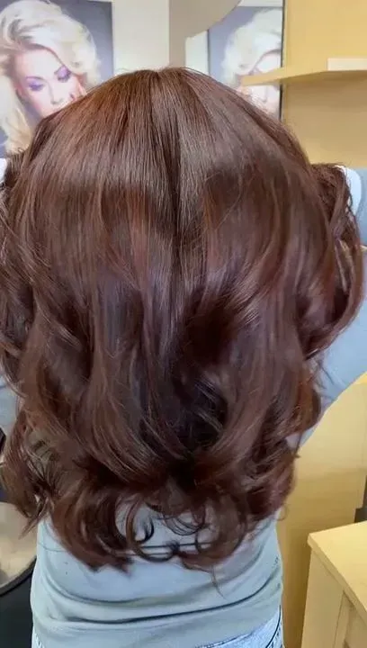 https://cdn.salonspotlight.com/photos/QkA7WiZldVwEV6m0O4iF/03383cff-1e2e-47a6-834d-dd7c100bcdea_720x720