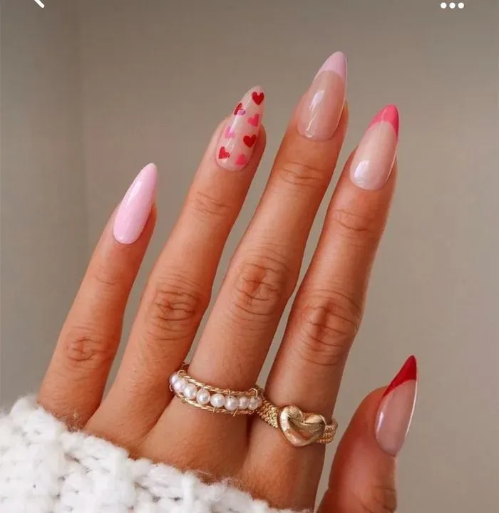 https://cdn.salonspotlight.com/photos/QsiST6WiiZbwn53jZST9/f1849dc8-206a-4a0b-b55b-cedd58faacb8_720x720