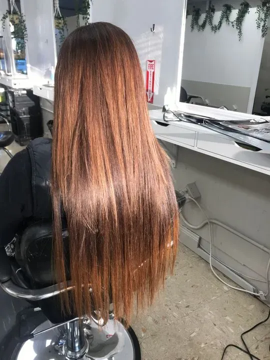 https://cdn.salonspotlight.com/photos/R4Uk1OKz7YaJok4ewwn8/fac0e57c-ee59-40ce-8f4e-69de80854e16_720x720