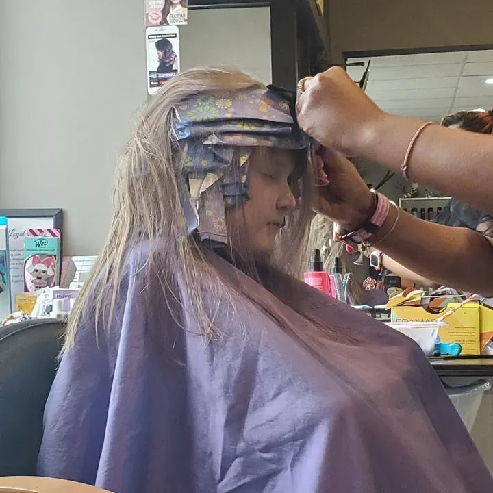 https://cdn.salonspotlight.com/photos/R5hOB6BgkYg2vVJSwjk0/57a5cd7d-7556-4d5d-9882-dc4874a59e04_720x720