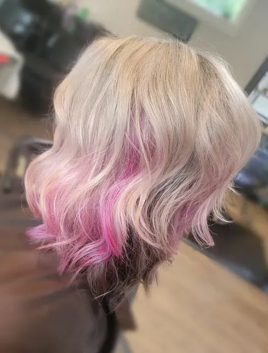 https://cdn.salonspotlight.com/photos/R716P6lIOae6UAl0yhv1/832eb460-b8bb-4d7a-9b67-59d30d37dd45_720x720