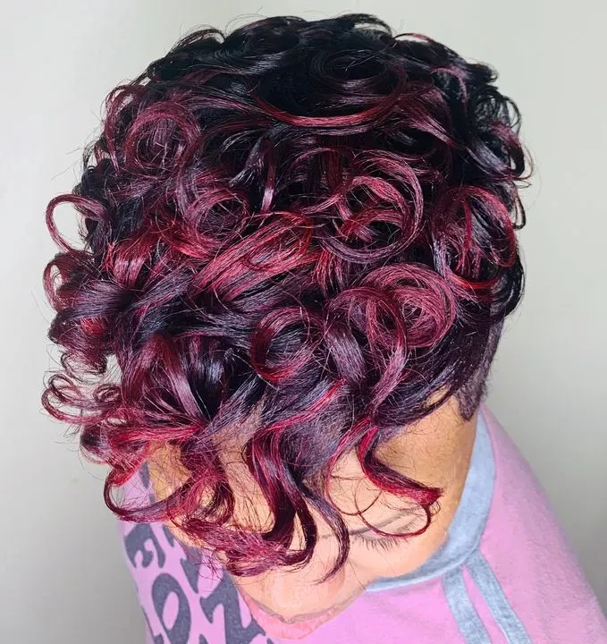 https://cdn.salonspotlight.com/photos/R8axejkaJWibsTTRK9Jc/52aa37b9-e5ea-4439-86bd-c05ec92b0238_720x720