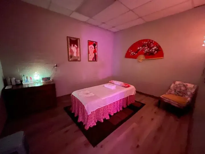 https://cdn.salonspotlight.com/photos/R9KlP35XnjnEEnZCd9yS/f83ba64a-ac9a-4673-aa2b-a26ae31802e0_720x720