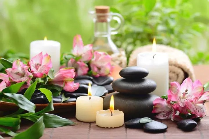 https://cdn.salonspotlight.com/photos/RJdEQi1Csh73J3rPLhIa/17ba8edb-fe5f-4c99-a008-2226138953d9_720x720
