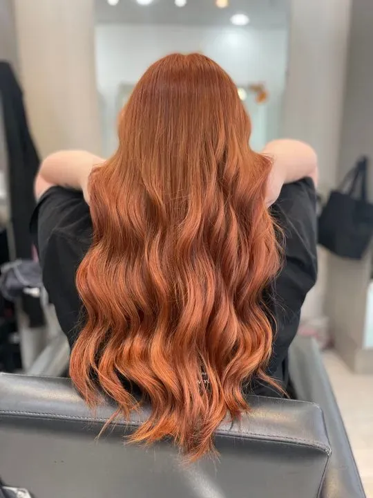 https://cdn.salonspotlight.com/photos/RJvCOaRZ0d4HBwNaUn9K/cd2ac4d5-bfac-4170-a233-e7a2ad300099_720x720